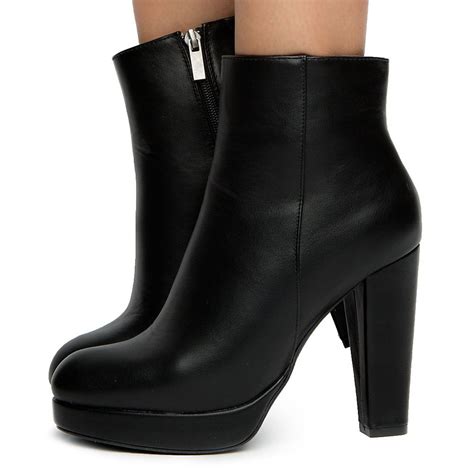 Women's Black Ankle Boots 